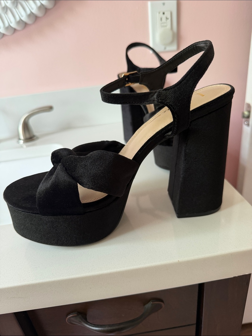 Lulu's Black Knotted Platform Slingback Sandals - Picture 3 of 6